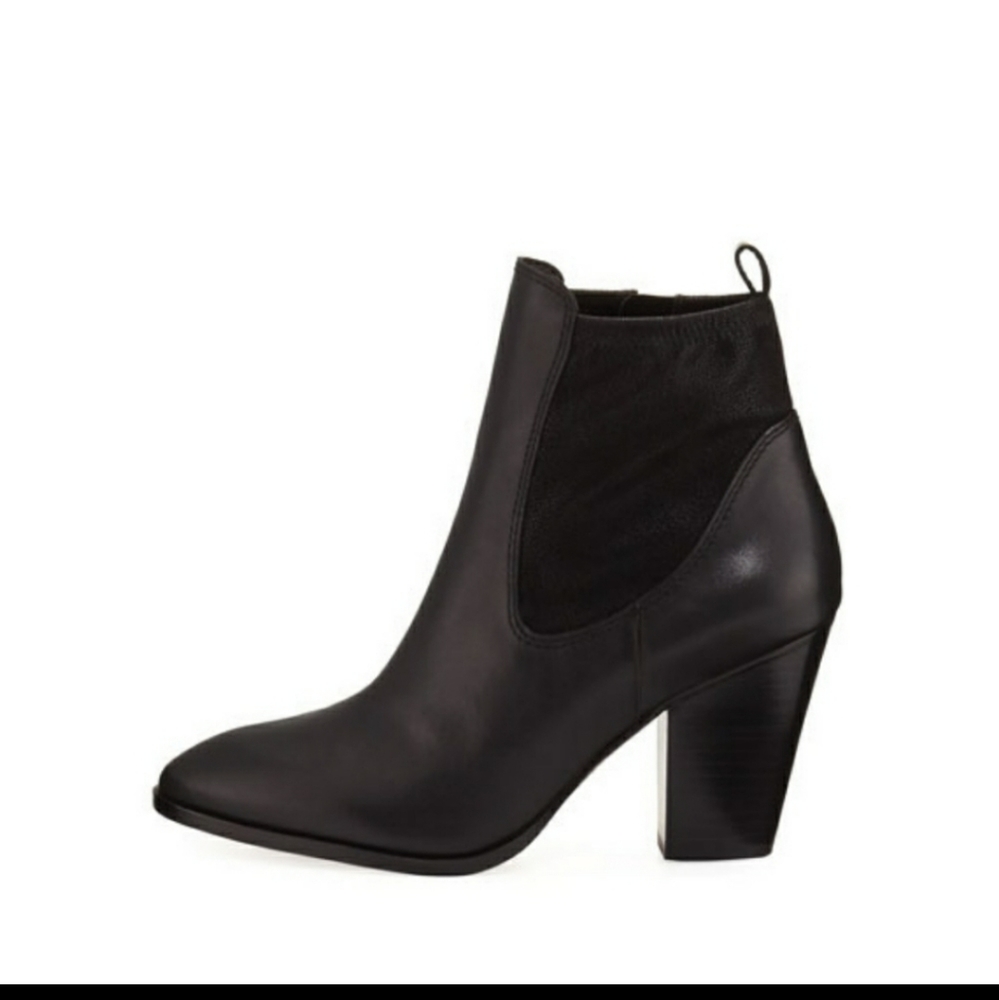 Beautiful black Donald J. Pliner leather booties
